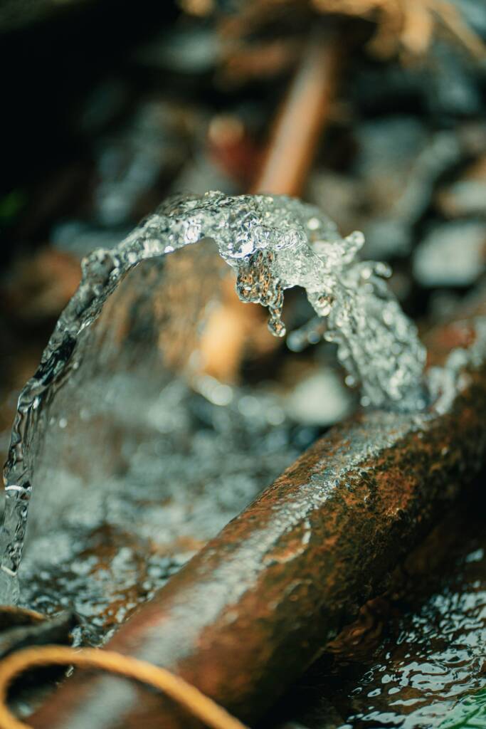 Leak pipe