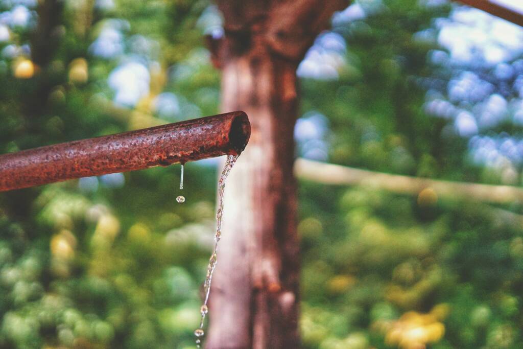 leak pipe
